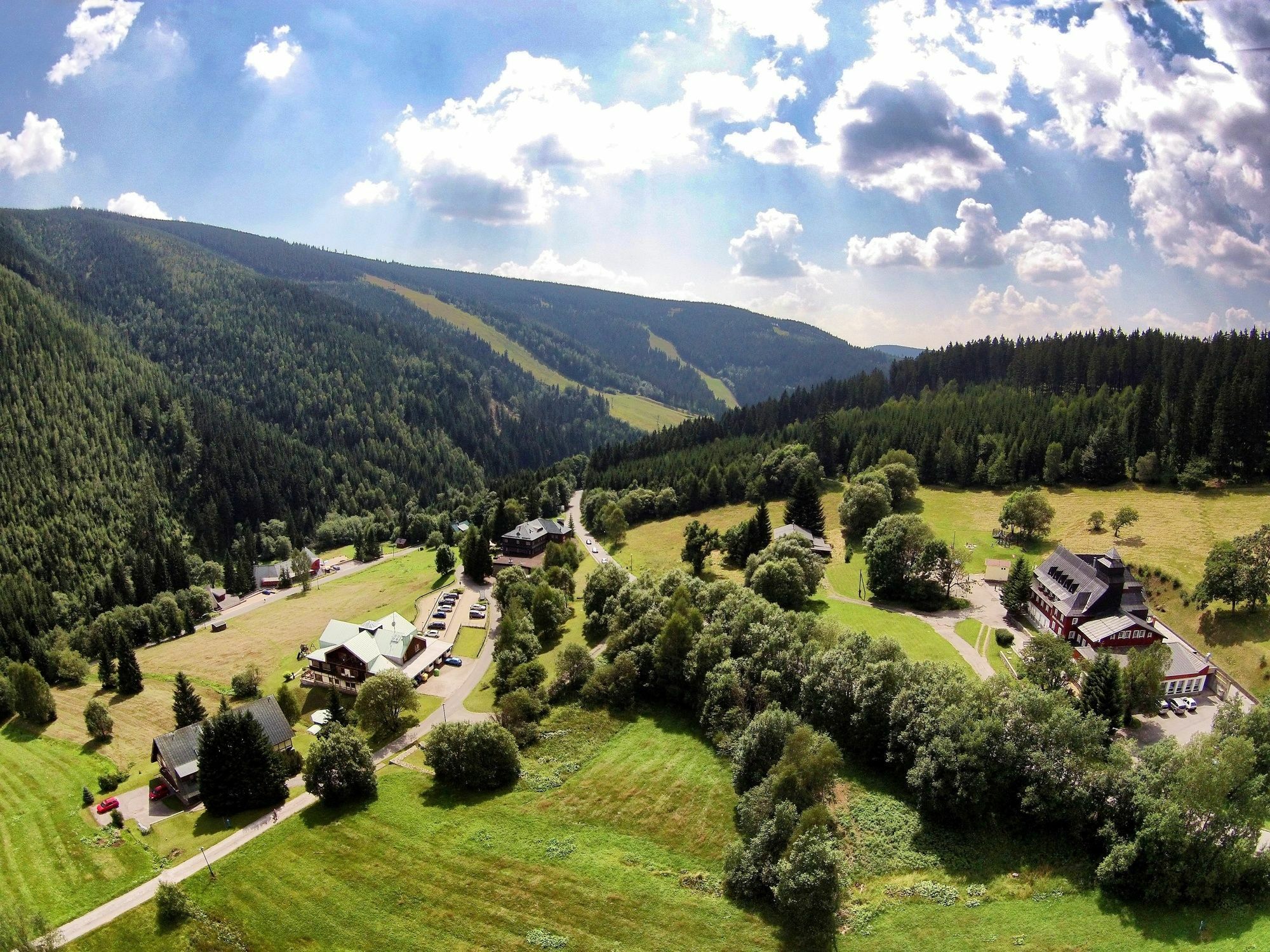 Alpsky Hotel Špindlerŭv Mlýn 외부 사진